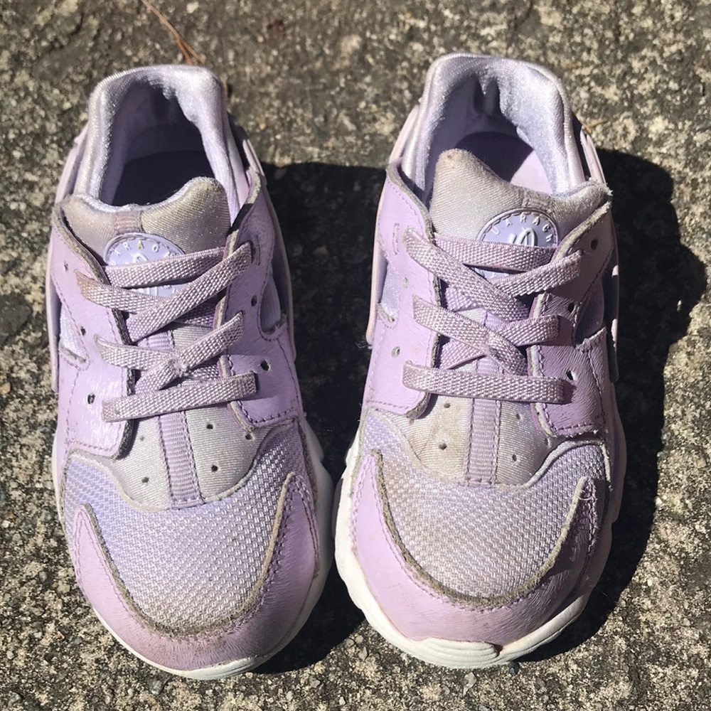 Nike Air Huraches girl toddler sneakers size 9